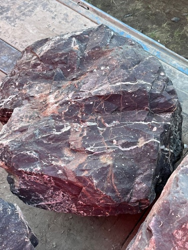 Камни для ландшафтного дизайна красно-фиолетовые 10-60 килограмм купить в Горнозаводске