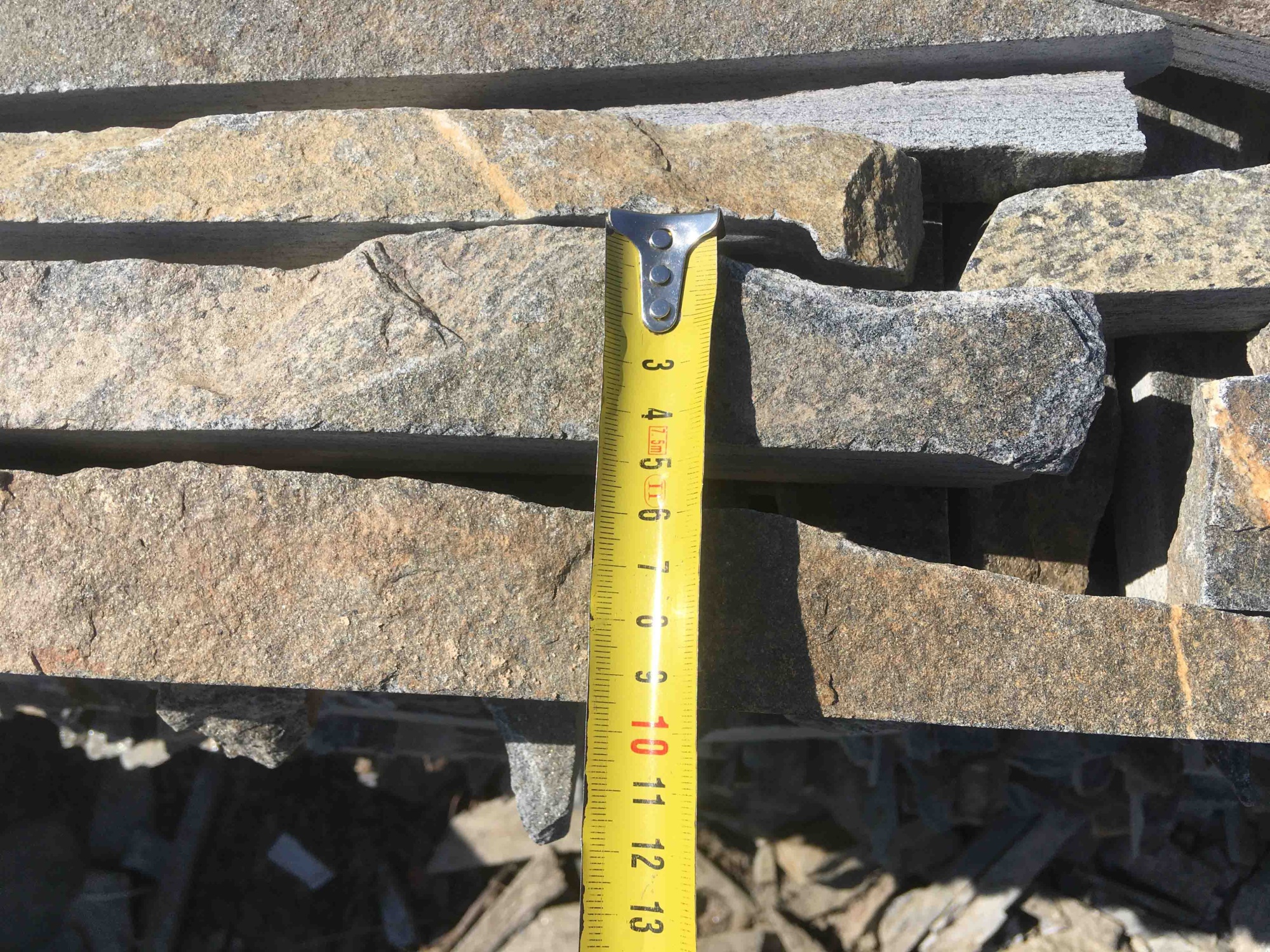 Горбушка златолит мультиколор для облицовки купить в Горнозаводске