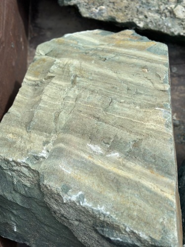 Ландшафтные глыбы зелёные 200-500 килограмм купить в Горнозаводске