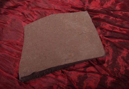 Плитняк лемезит бордовый для цоколя 1,5-2 см купить в Горнозаводске